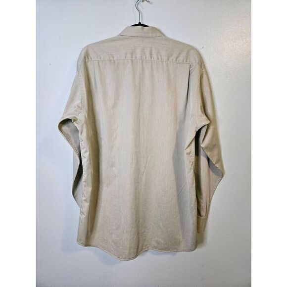 Janek Exclusive light green button down shirt. Size 41/16. - Picture 2 of 4